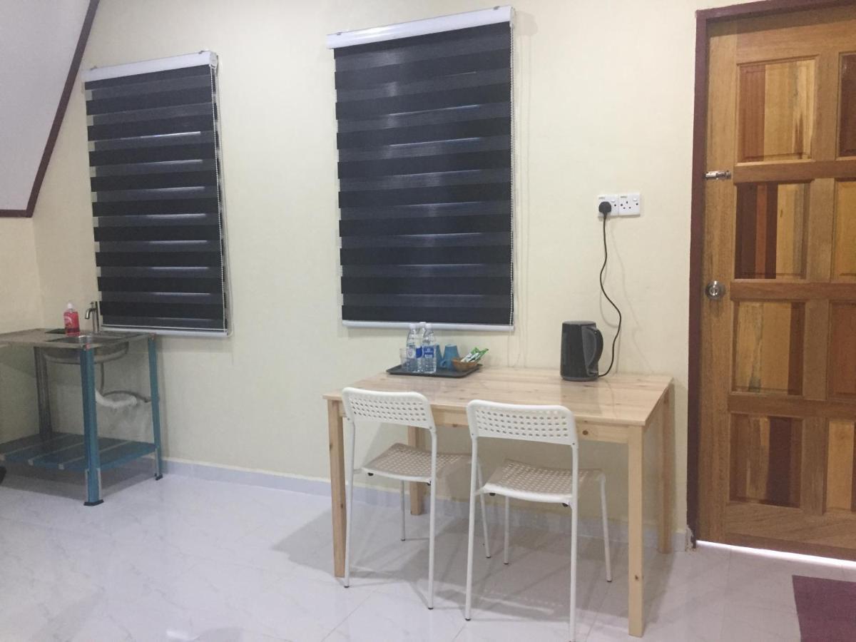 Zainab Cottage Pasir Puteh Exterior photo